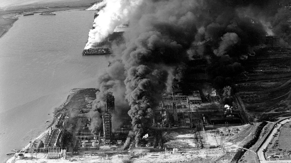 1947 Texas City, Texas explosion at an ammonium nitrate plant had blasts so strong they shattered windows 40 miles away in Houston.